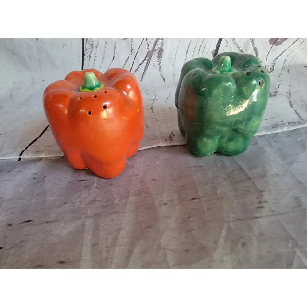 Vintage Red and Green Bell Pepper Salt and Pepper Shakers Japan Countrycore